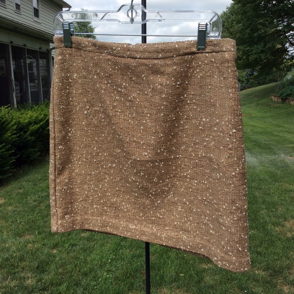 Women's Apt. 9 Gold/Khacki Metallic Skirt Size 8 - Picture 2 of 10